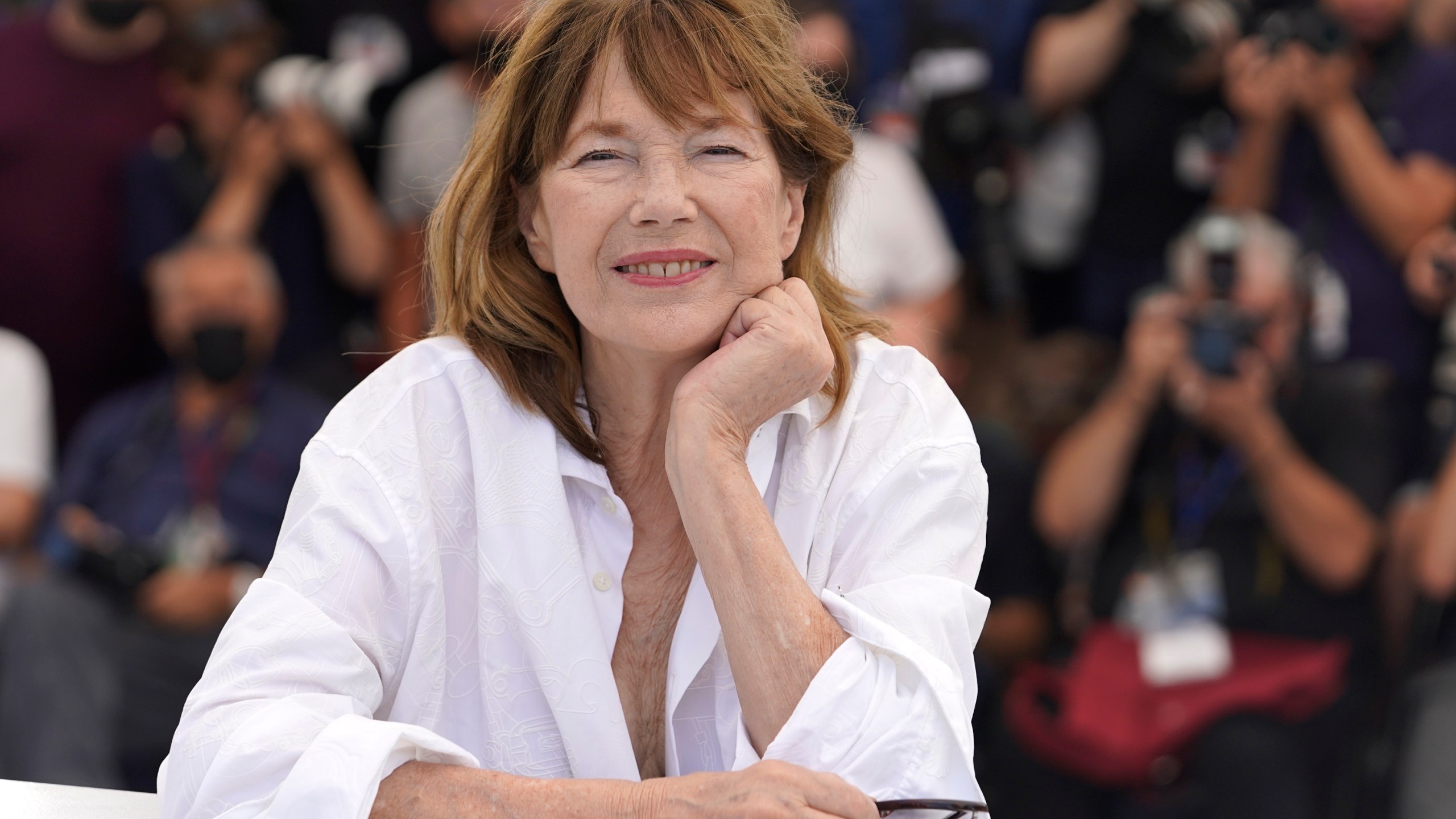 FILE - Jane Birkin poses for photographers at the photo call for the film 'Jane By Charlotte' at the 74th international film festival, Cannes, southern France, Thursday, July 8, 2021. France's Culture Ministry and French media say singer and actress Jane Birkin has died at age 76. (AP Photo/Brynn Anderson, File)