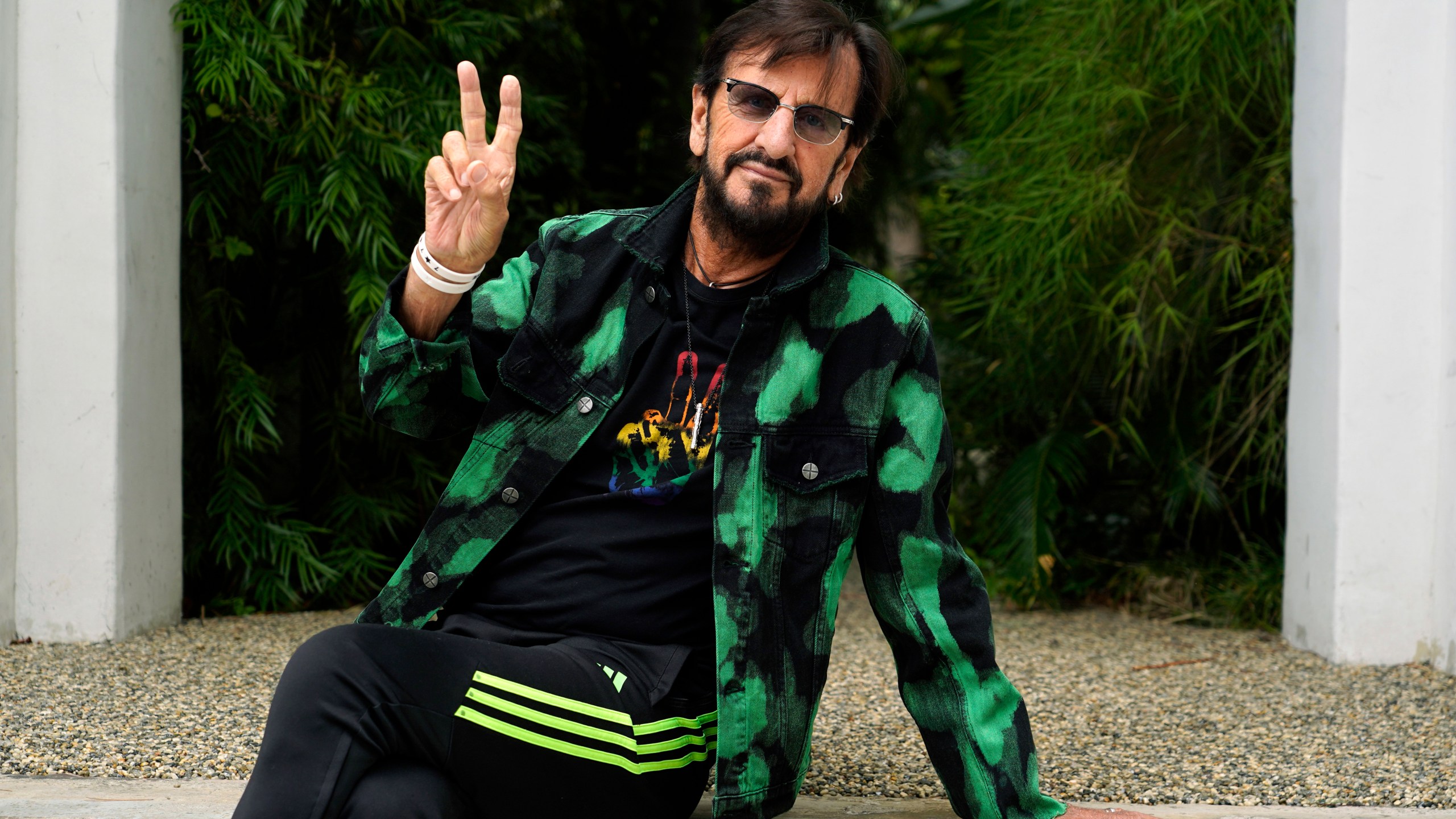 Ringo Starr poses for a portrait, Tuesday, Sept. 5, 2023, at the Sunset Marquis Hotel in West Hollywood, Calif., to promote his EP “Rewind Forward,” out October 13. (AP Photo/Chris Pizzello)