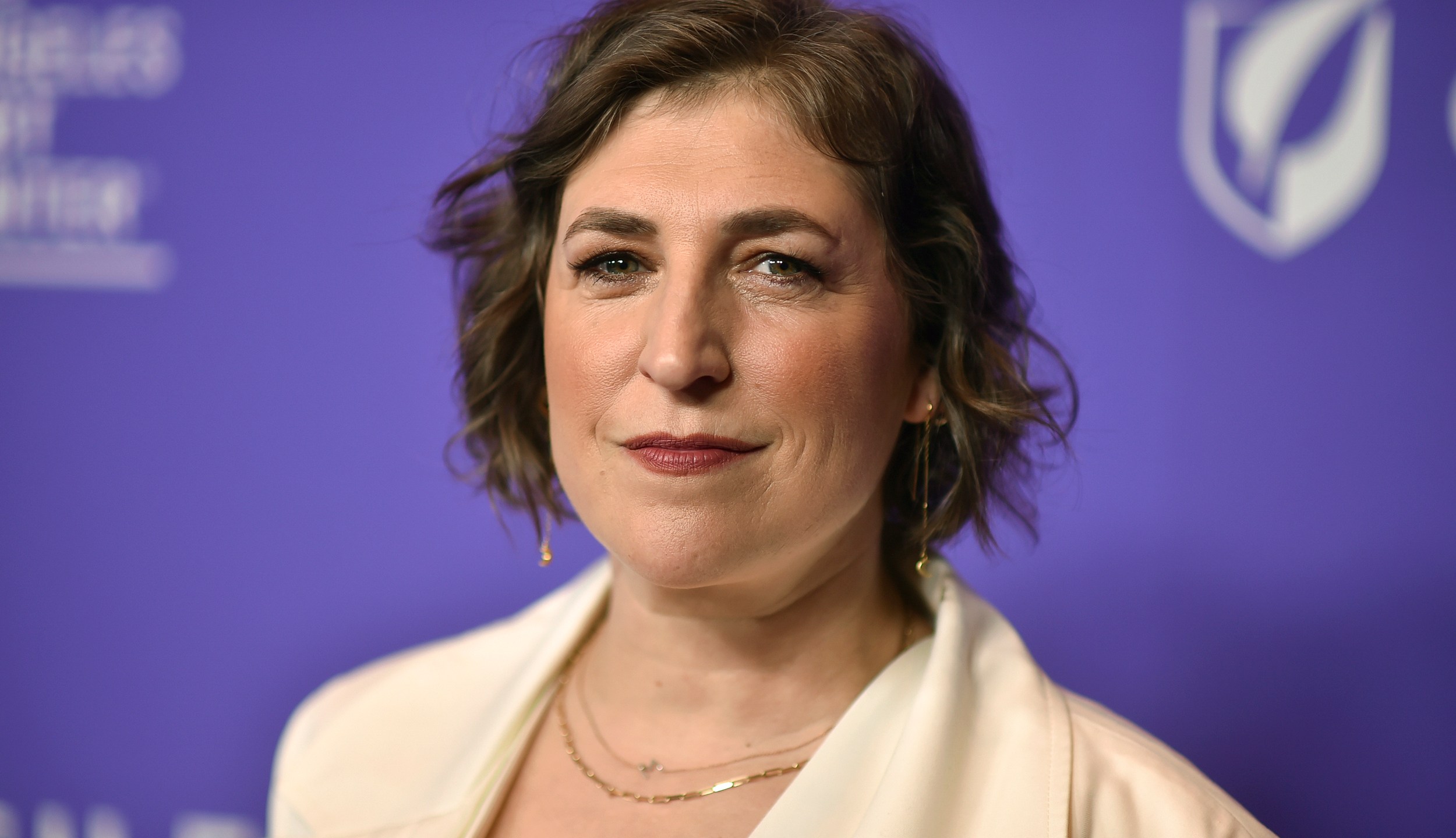 FILE -Mayim Bialik arrives at the Los Angeles LGBT Center Gala on Saturday, April 22, 2023, at the Fairmont Century Plaza. Mayim Bialik won’t be giving answers as a host of “Jeopardy!” anymore. “The Big Bang Theory” actor posted news of her departure on Instagram on Friday, Dec. 15, 2023.(Photo by Richard Shotwell/Invision/AP, File)