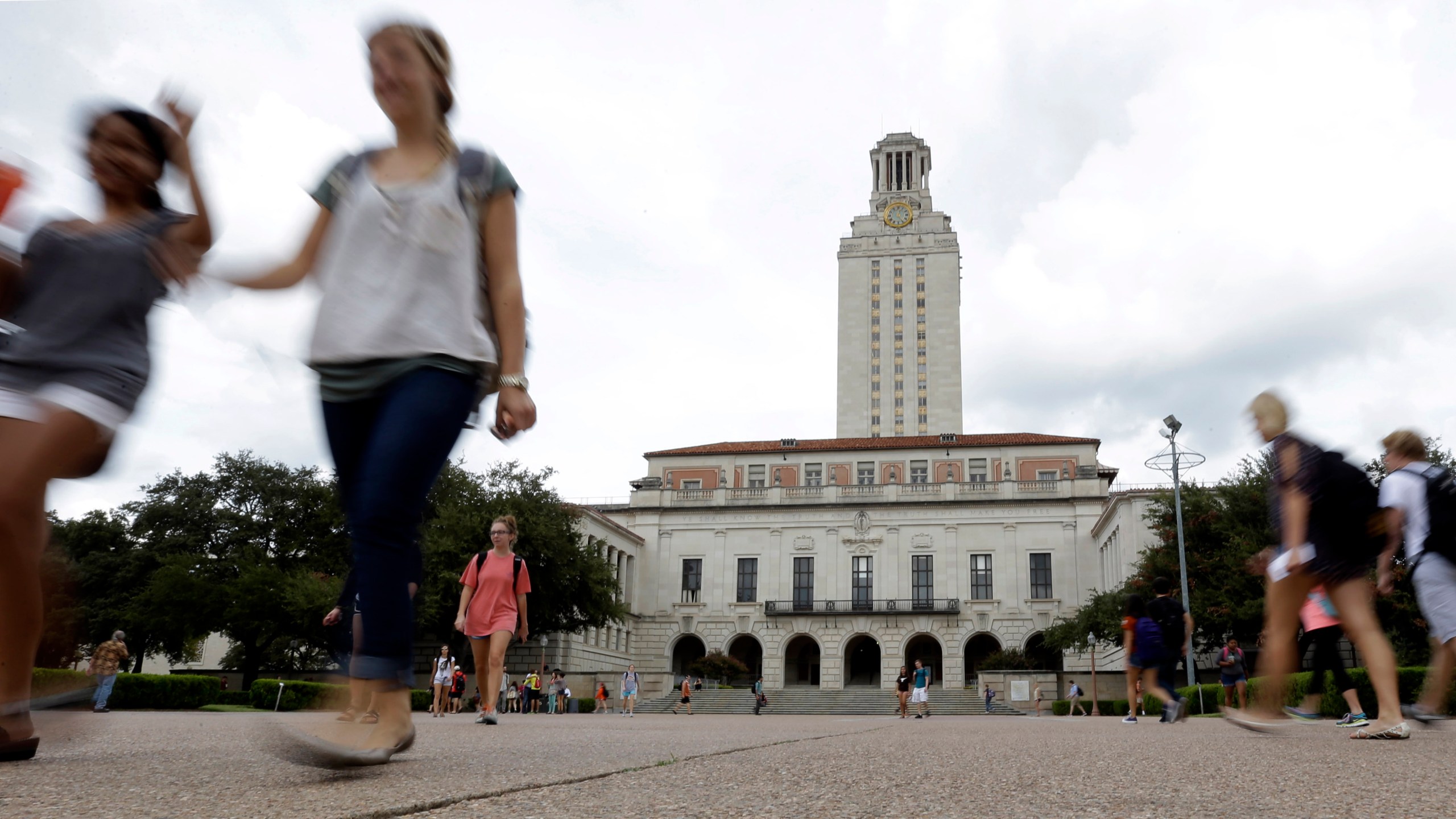 Students walk through the University of Texas at Austin campus on Sept. 27, 2012.