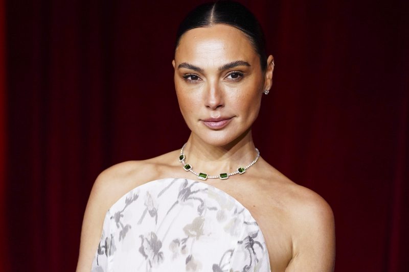 Gal Gadot arrives at the fourth annual Academy Museum Gala