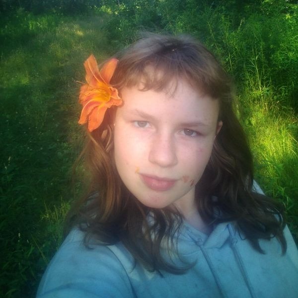Stefanie Damron with a flower in her hair