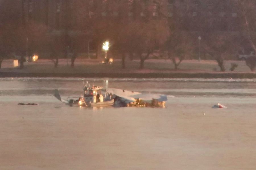 Aftermath of a plane crash on the Potomac River