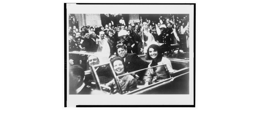 John F. Kennedy, Jackie Kennedy and other sin a motorcade