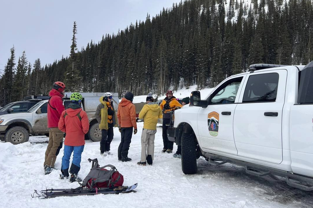 This photo provided by Silverton Medical Rescue shows team members responding to a fatal avalanche near Silverton, Colo., Thursday, Feb. 20, 2025. (DeAnne Gallegos/Silverton Medical Rescue via AP)