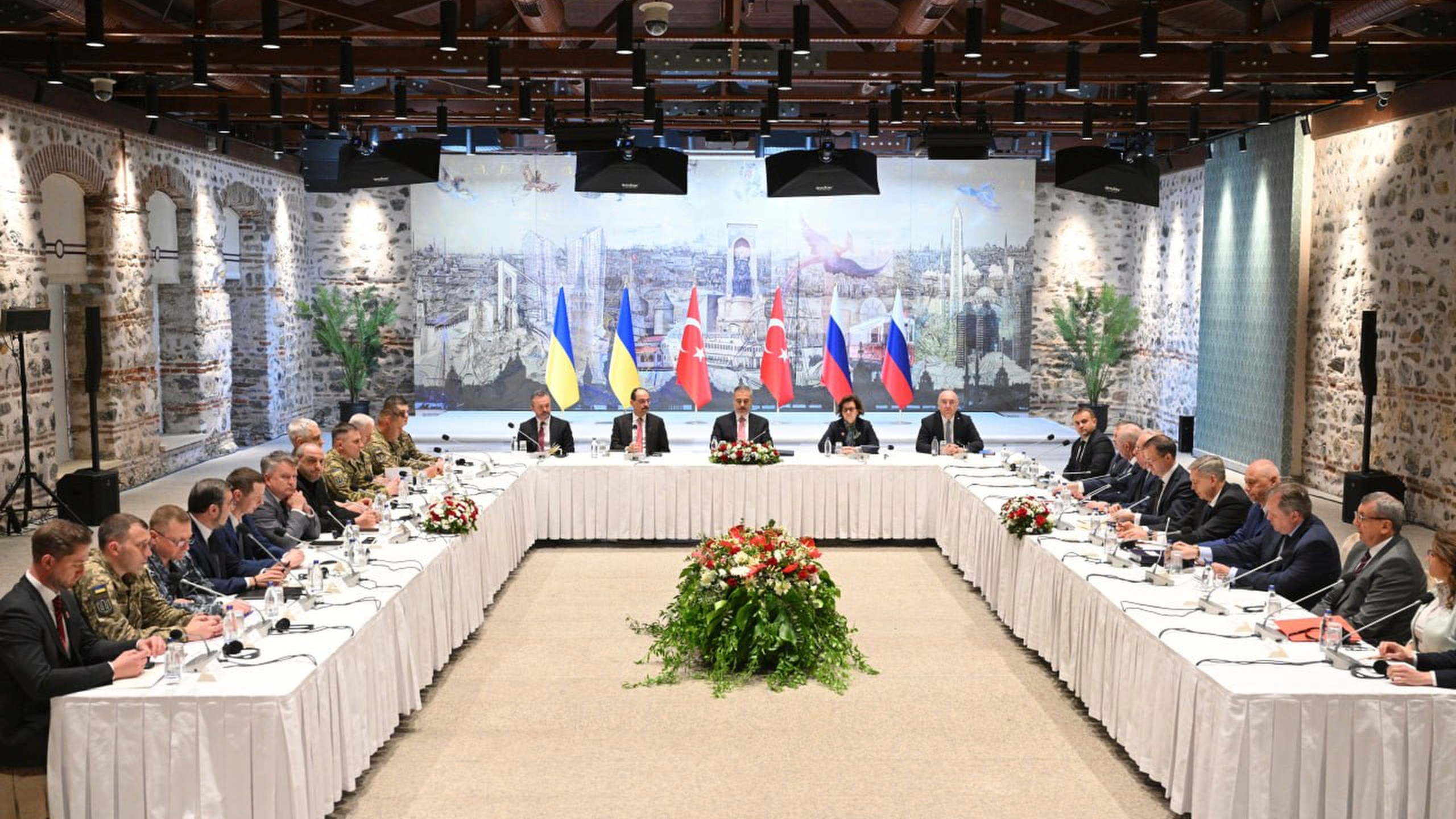 Russian and Ukrainian delegations attend talks at the Dolmabache palace, in Istanbul, Turkey, Friday, May 16, 2025. (Ramil Sitdikov, Sputnik Pool Photo via AP)