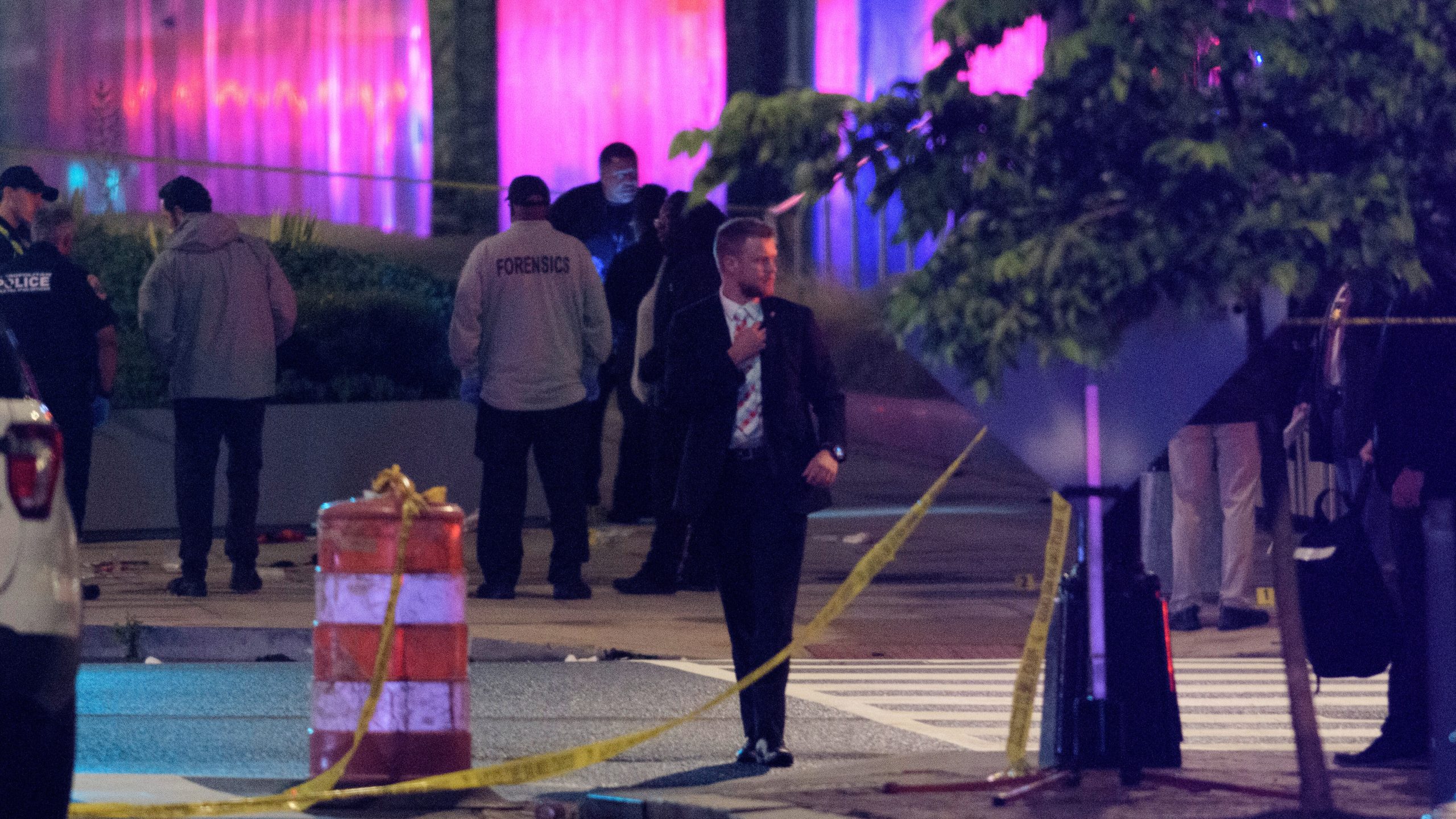 Law enforcement work the scene after two staff members of the Israeli Embassy in Washington were shot and killed outside the Capital Jewish Museum, Thursday, May 22, 2025, in Washington.. (AP Photo/Rod Lamkey, Jr.)