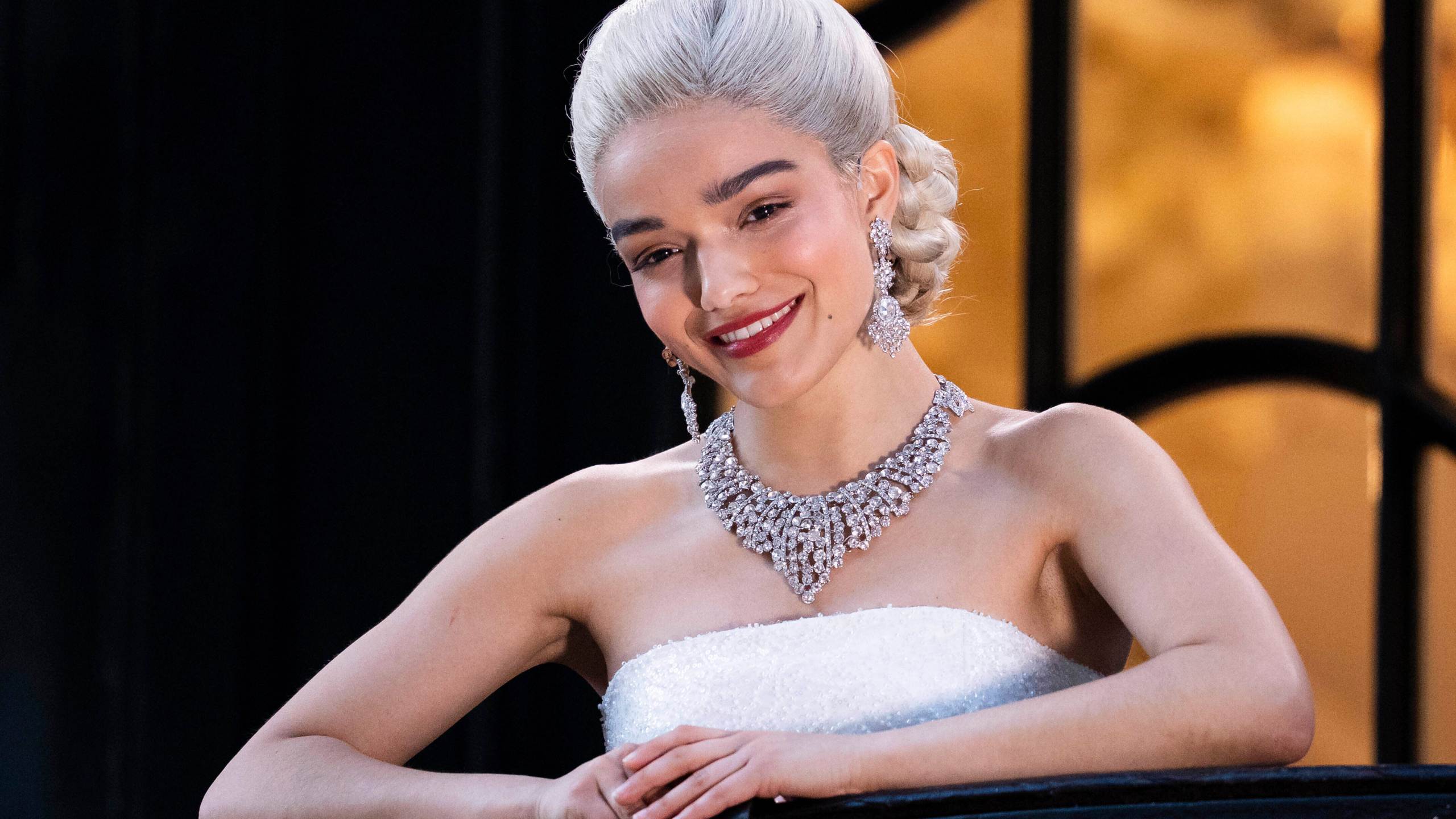 Rachel Zegler performs the song 'Don't Cry For Me Argentina' from The London Palladium Theatre balcony during a performance of Evita on Wednesday, June 18, 2025, in London. (Photo by Scott A Garfitt/Invision/AP)