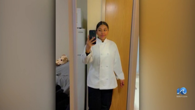 Angelina Resendiz poses in a mirror selfie. 