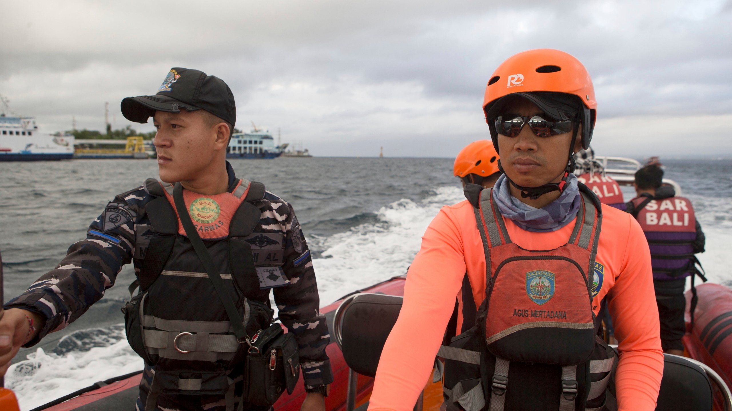Rescuers search for victims after a ferry sank in the waters off Jembrana, Bali, Indonesia, Friday, July 4, 2025. (AP Photo/Firdia Lisnawati)