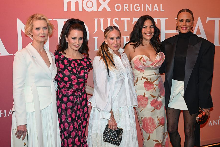 Cynthia Nixon, Kristin Davis, Sarah Jessica Parker, Sarita Choudhury and UNicole Ari Parker