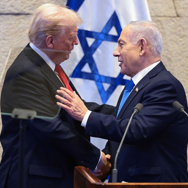 President Donald Trump and Israeli Prime Minister Benjamin Netanyahu shake hands