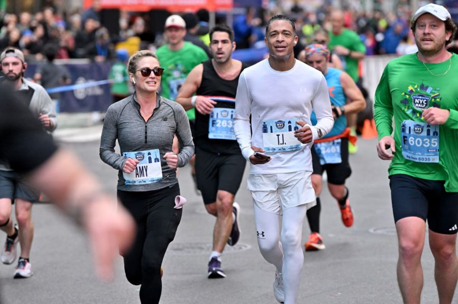 Amy Robach and T.J. Holmes run in a NYC marathon