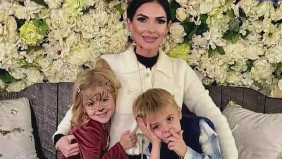 Charity Beallis, twin boy and girl in family portrait