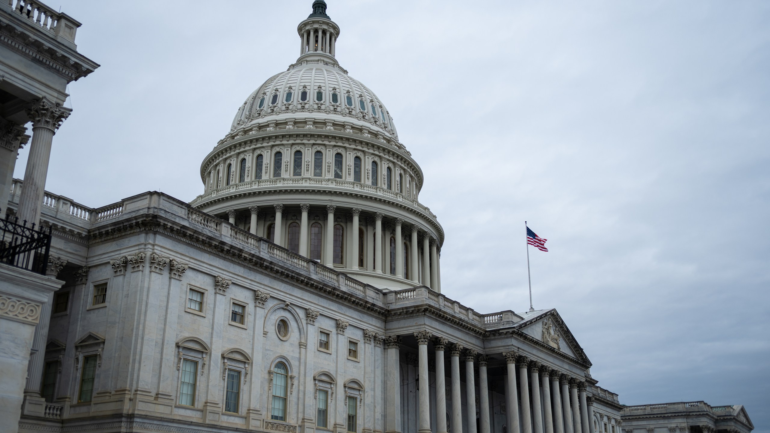 Exterior shot of the U.S. Capitol