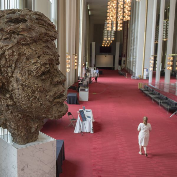 Kennedy bronze bust in Kennedy Center