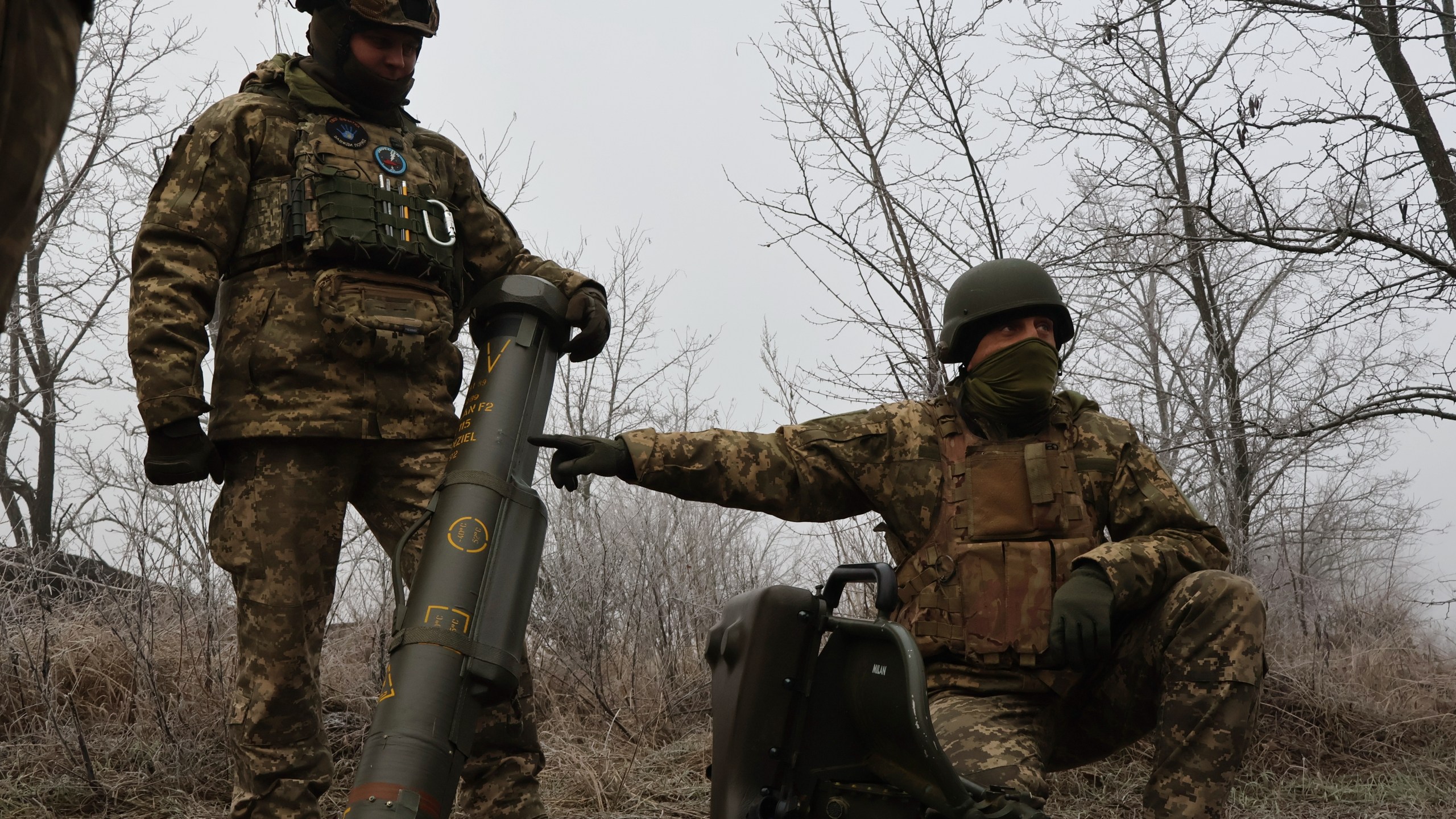 In this photo provided by Ukraine's 65th Mechanized Brigade press service, soldiers prepare a MILAN, a Franco-German anti-tank missile system, during a drill close to the frontline on the site of heavy battles with the Russian troops in the Zaporizhzhia region, Ukraine, Sunday, Jan. 4, 2026. (Andriy Andriyenko/Ukraine's 65th Mechanized Brigade via AP)