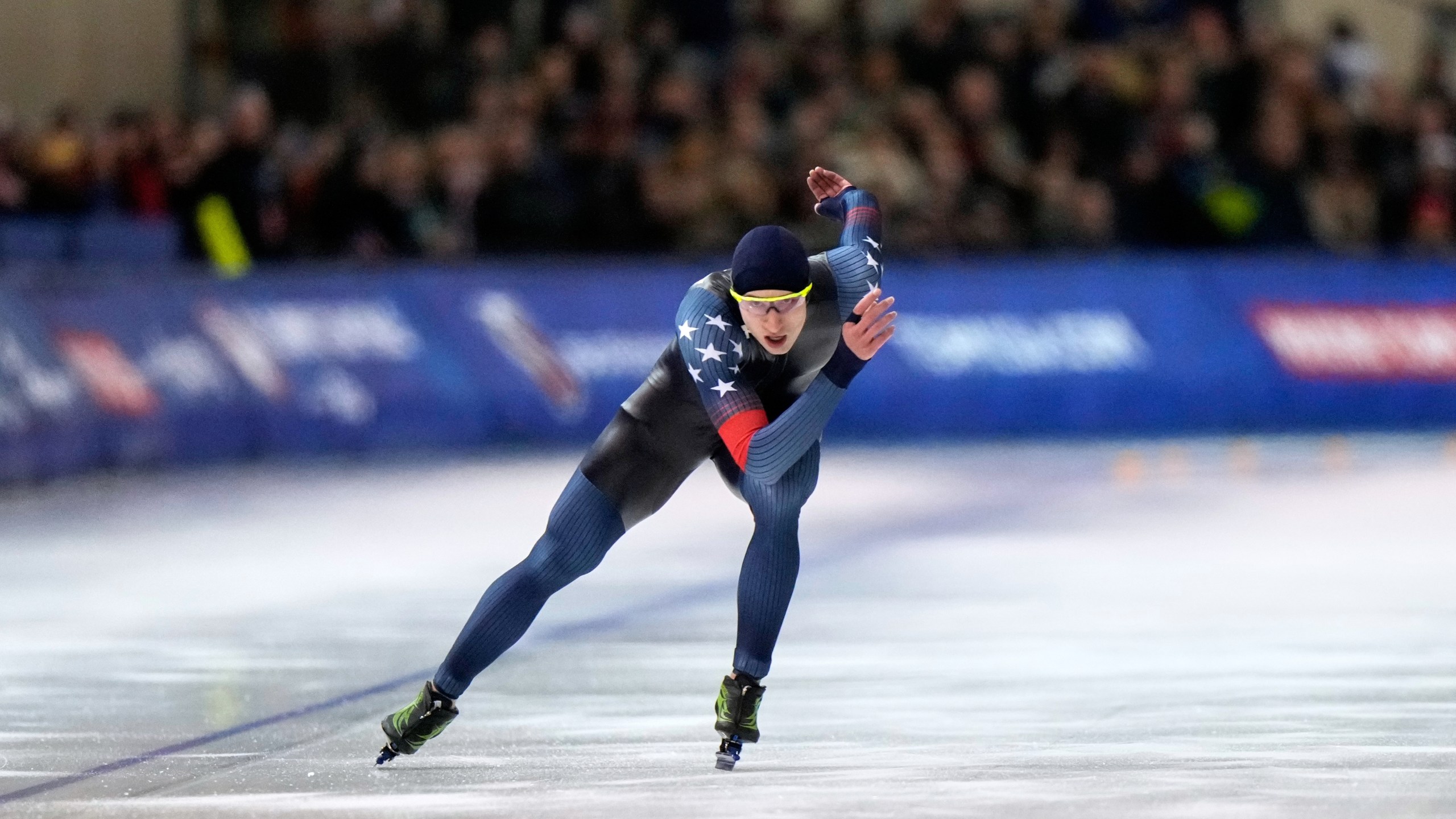 Jordan Stolz competes in the men's 500 meters at the U.S. Olympic trials for long track speed skating at the Pettit National Ice Center Sunday, Jan. 4, 2026 in Milwaukee. (AP Photo/Morry Gash)