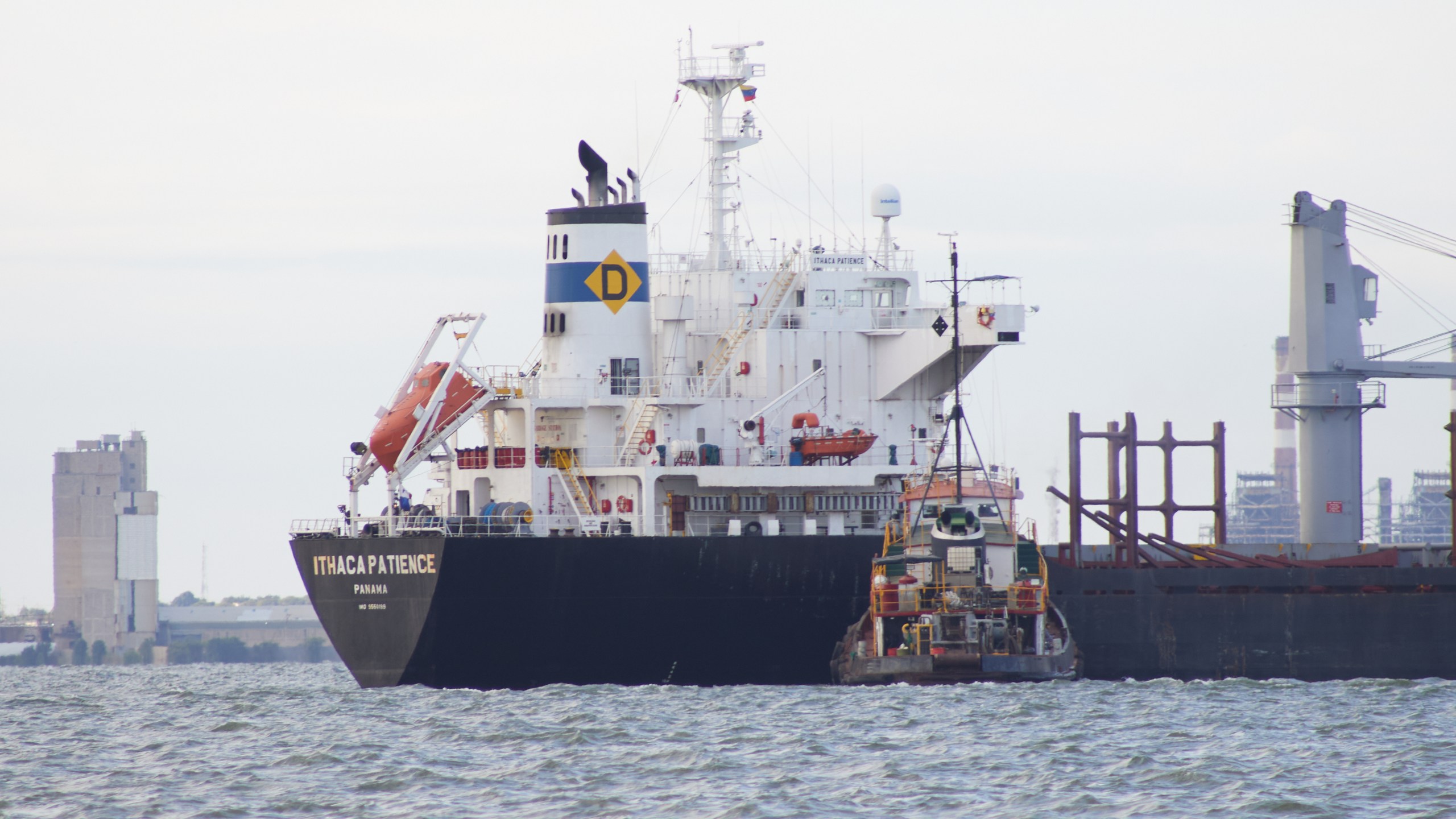 A ship named Ithaca Patience, Panama, is docked on Lake Maracaibo, Venezuela, Wednesday, Jan. 7, 2026. (AP Photo/Edgar Frias)