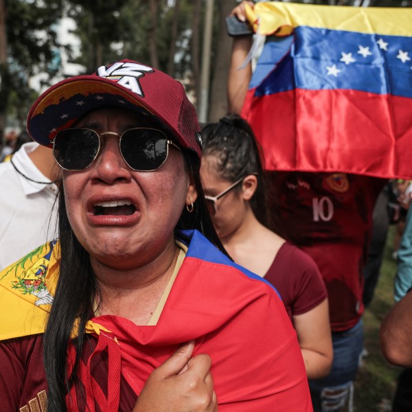 Venezuelans living in Peru celebrate Maduro's capture